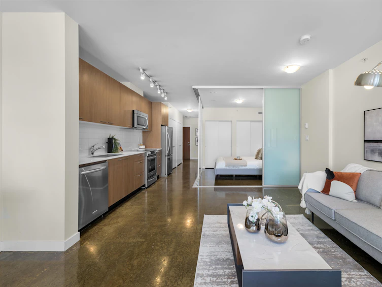 611-221 Union Street, Vancouver, BC, V6A 0B4 - 6