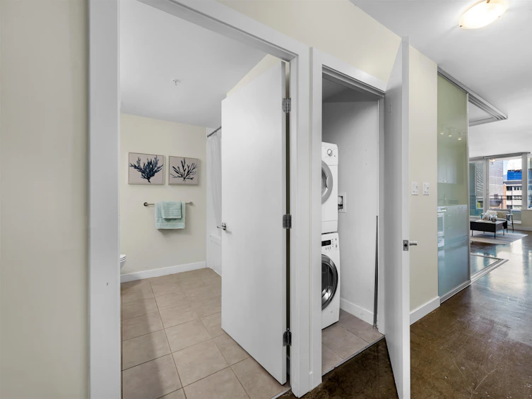 611-221 Union Street, Vancouver, BC, V6A 0B4 - 10