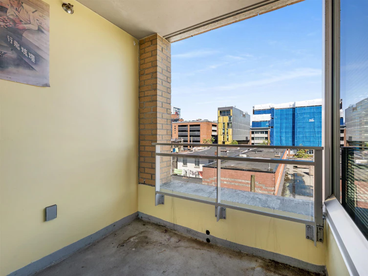 611-221 Union Street, Vancouver, BC, V6A 0B4 - 12