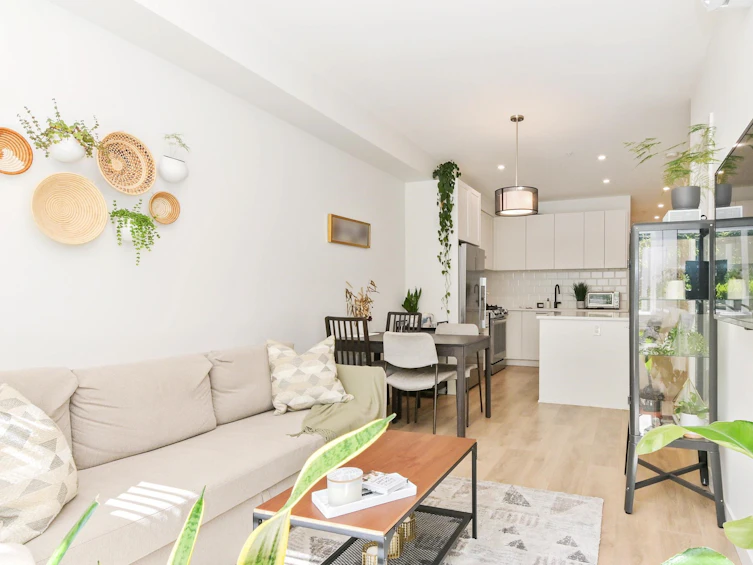 114-5415 Brydon, Langley, BC, V3A 0N4 - 3