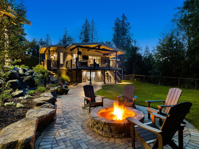 25149 72 Avenue, Langley, BC, V4W 1J1