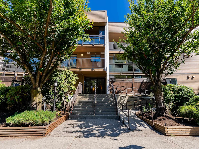202 - 2245 Wilson Avenue, Port Coquitlam BC V3C 1Z4