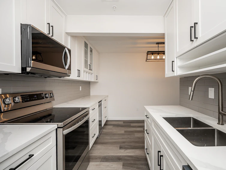 202-2245 Wilson Avenue, Port Coquitlam, BC, V3C 1Z4 - 7