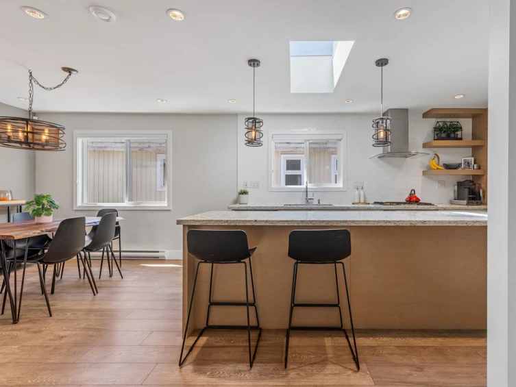 2015 Philip Avenue, North Vancouver, BC, V7P 2W5 - 9