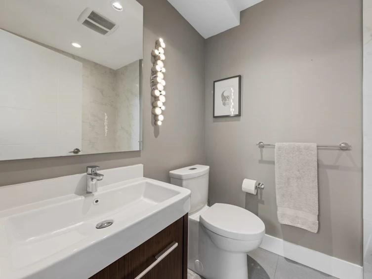 2015 Philip Avenue, North Vancouver, BC, V7P 2W5 - 22