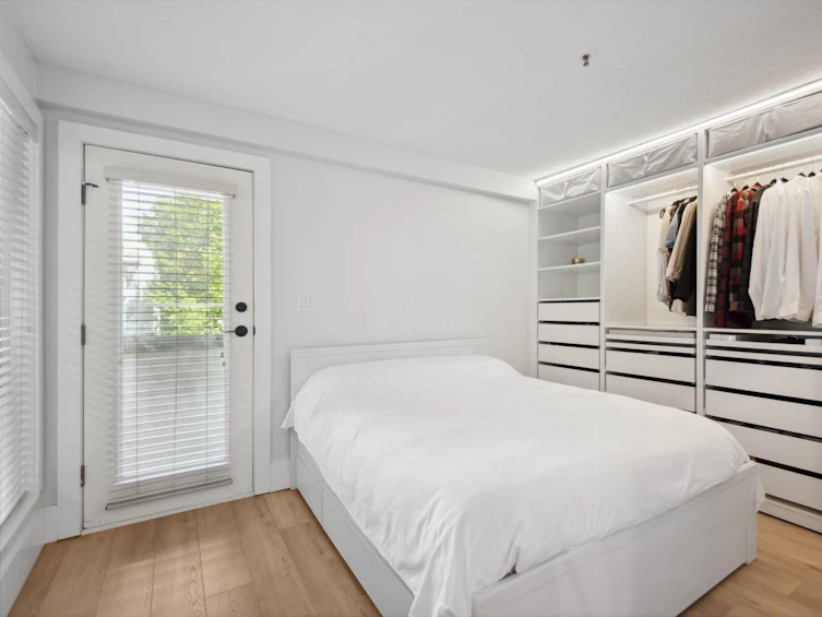301-3270 W 4th Avenue, Vancouver, BC, V6K 1R9 - 14