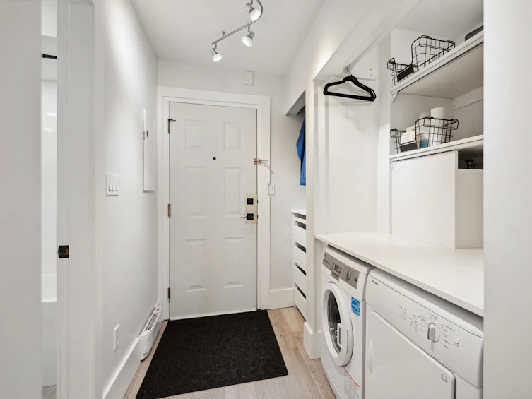 301-3270 W 4th Avenue, Vancouver, BC, V6K 1R9 - 18