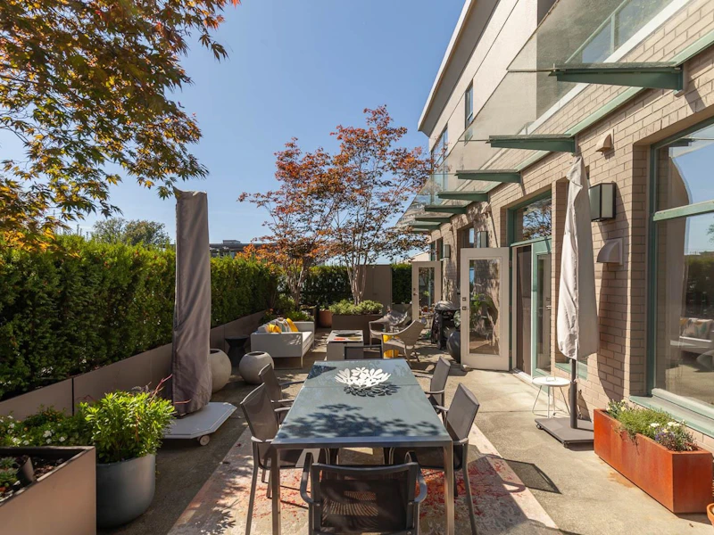 410 - 2028 W 11th Avenue, Vancouver BC V6J 2C9