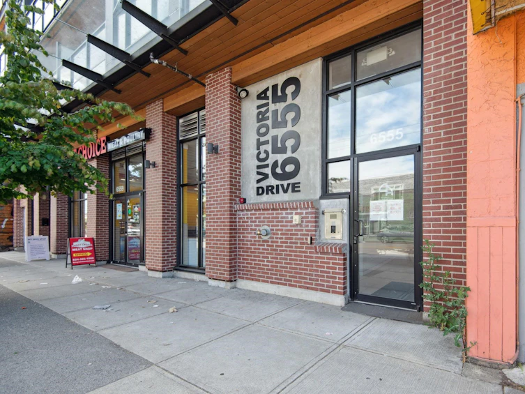 301-6555 Victoria Drive, Vancouver, BC, V5P 3X8 - 6