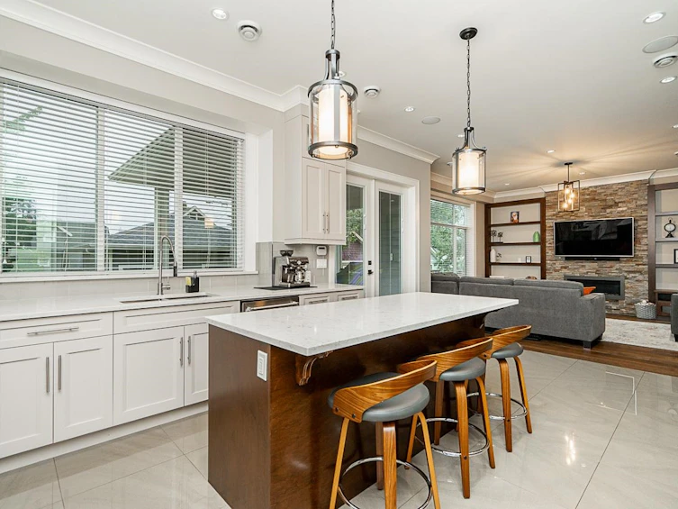816 Edinburgh Street, New Westminster, BC, V3M 2V3 - 12