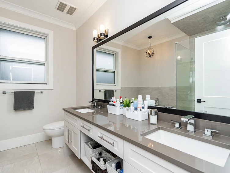 816 Edinburgh Street, New Westminster, BC, V3M 2V3 - 20