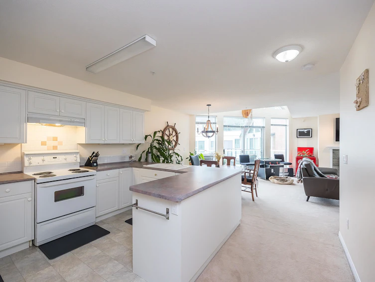 409-328 Esplanade Avenue, Harrison Hot Springs, BC, V0M 1K0 - 5