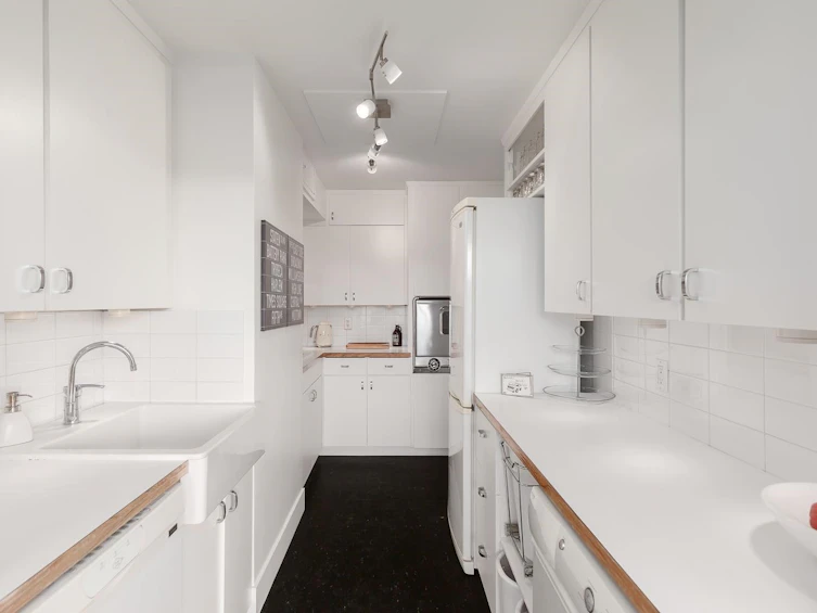 303-710 Chilco Street, Vancouver, BC, V6G 2S1 - 7