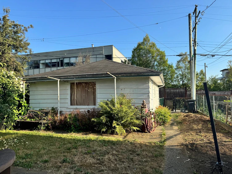 4828 Albert Street, Burnaby, BC, V5C 2H3 - 3