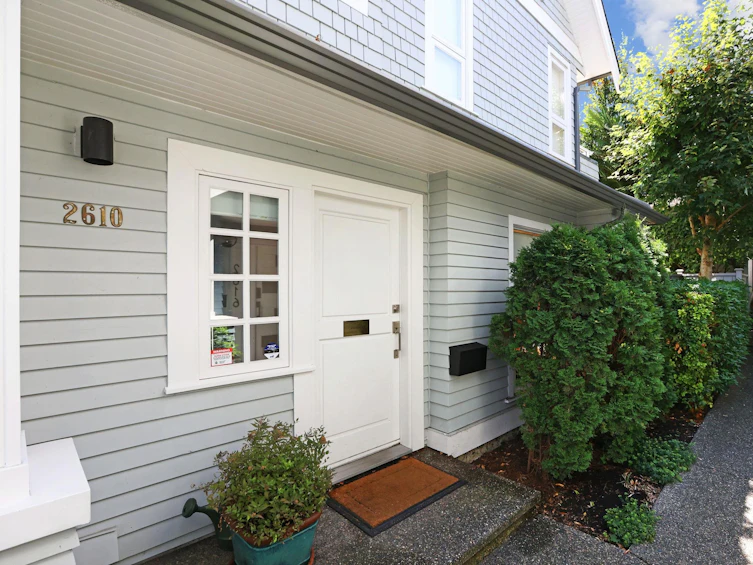 2610 Point Grey Road, Vancouver, BC, V6K 1A5 - 2