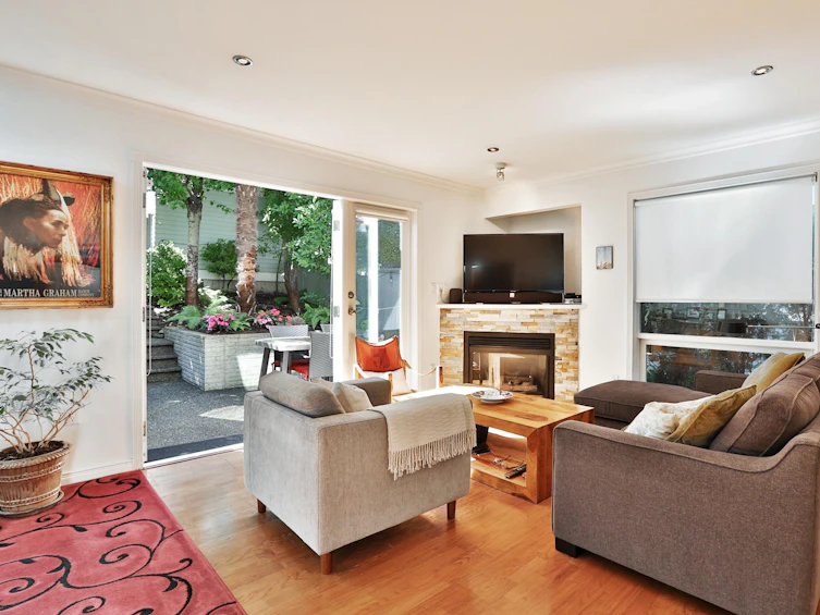 2610 Point Grey Road, Vancouver, BC, V6K 1A5 - 3