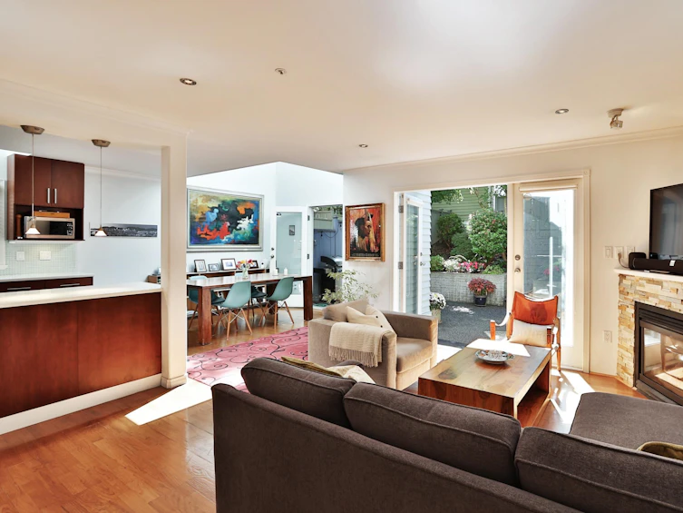 2610 Point Grey Road, Vancouver, BC, V6K 1A5 - 4
