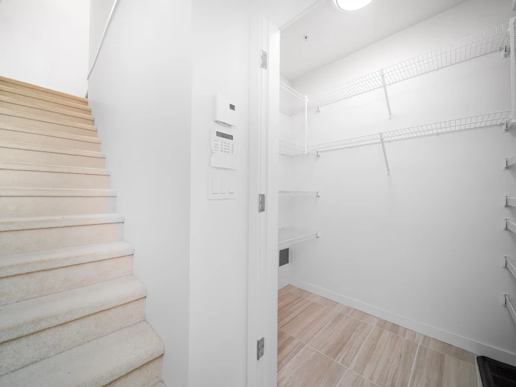 2743 Ward Street, Vancouver, BC, V5R 4S7 - 15