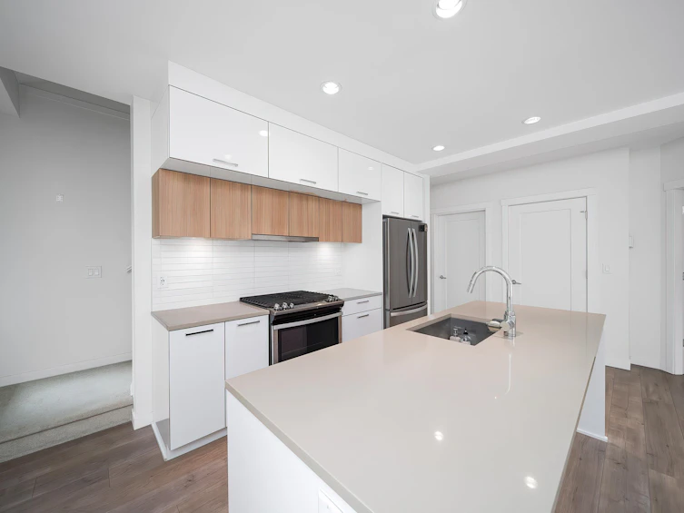 2743 Ward Street, Vancouver, BC, V5R 4S7 - 24