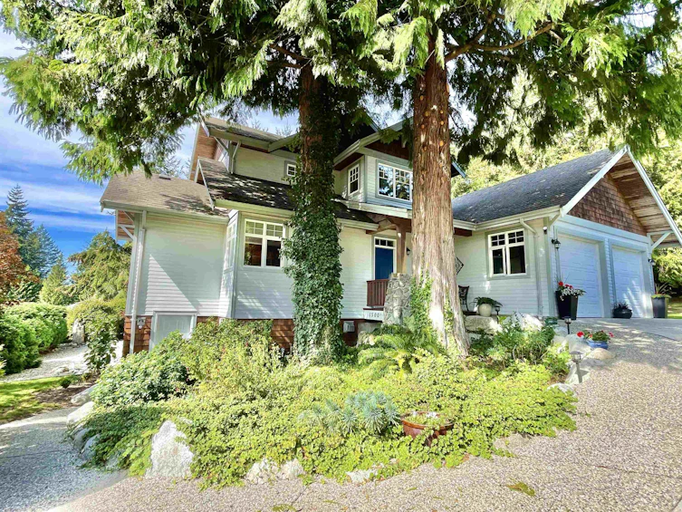1500 Vernon Drive, Gibsons, BC, V0N 1V5 - 2