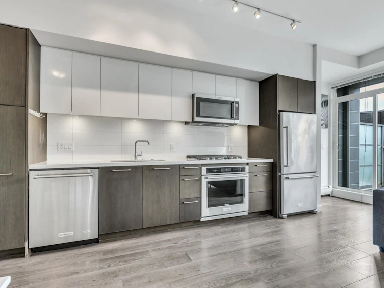 721-384 E 1st Avenue, Vancouver, BC, V5T 0G5 - 11
