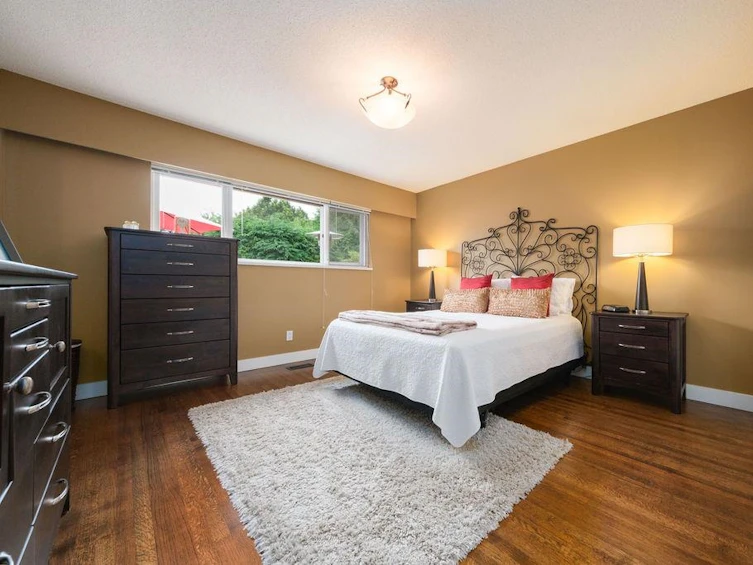 4201 Glenhaven Crescent, North Vancouver, BC, V7G 1B8 - 26