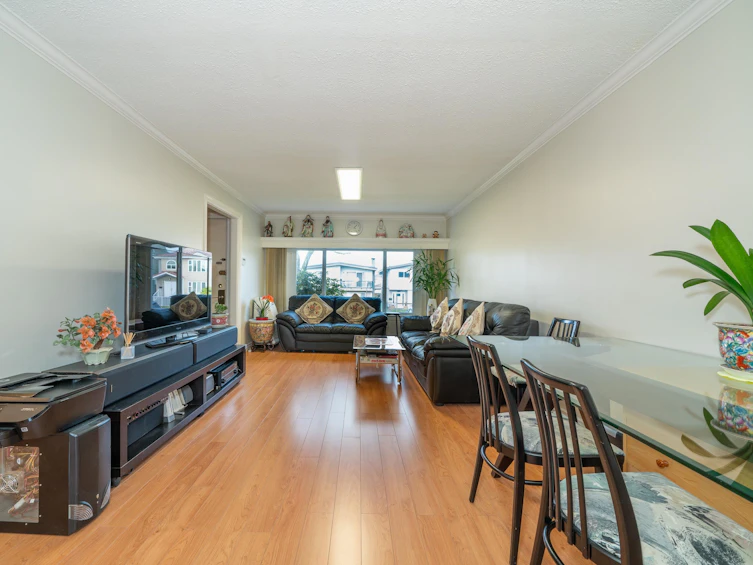 3282 Parker Street, Vancouver, BC, V5K 2V8 - 4
