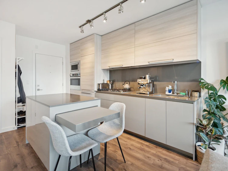 902-4488 Juneau Street, Burnaby, BC, V5C 0M4 - 9