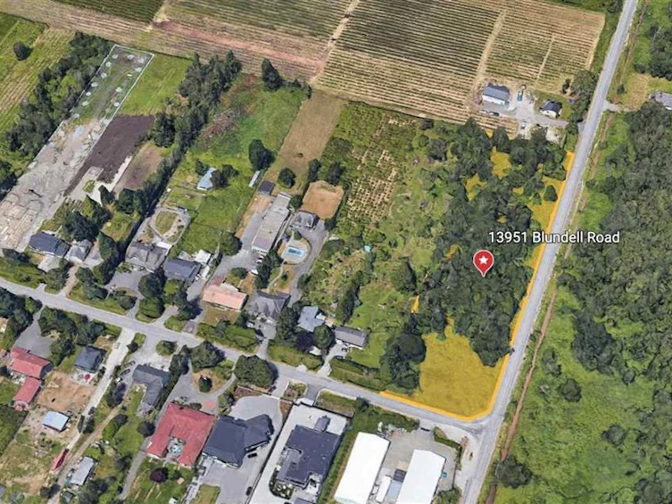 13951 Blundell Road, Richmond, BC, V6W 1B6 - 2