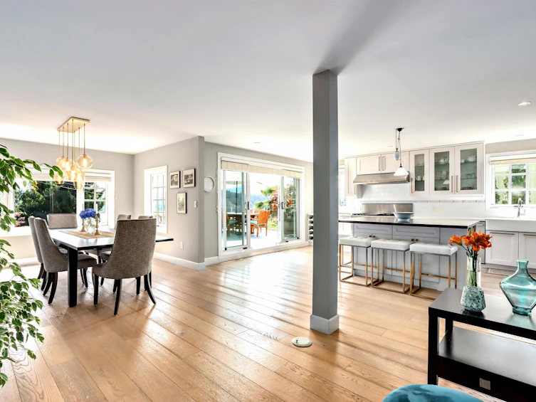 2507 Caledonia Avenue, North Vancouver, BC, V7G 1T8 - 7