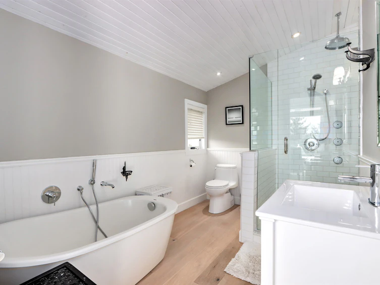 2507 Caledonia Avenue, North Vancouver, BC, V7G 1T8 - 20