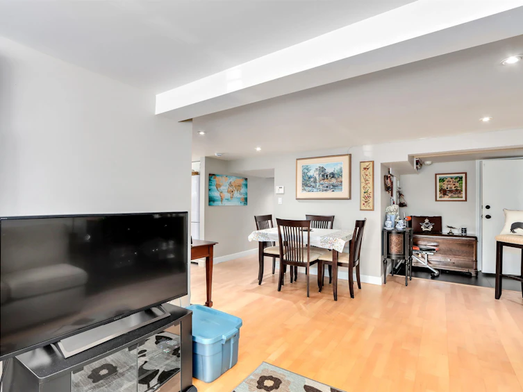 2507 Caledonia Avenue, North Vancouver, BC, V7G 1T8 - 26