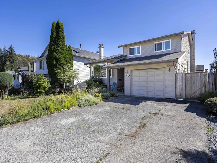 3222 Cortes Avenue, Coquitlam, BC, V3E 1T9 - 2