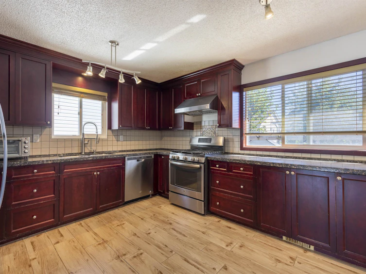 3222 Cortes Avenue, Coquitlam, BC, V3E 1T9 - 18