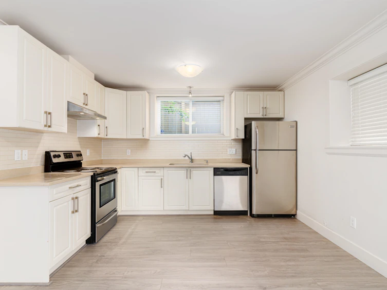 8023 Burnfield Crescent, Burnaby, BC, V5E 2B8 - 21