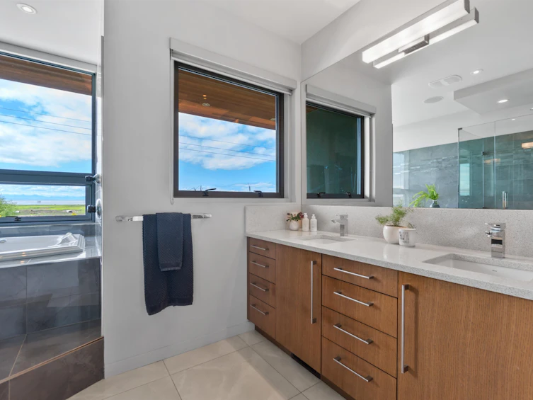 8631 Seafair Drive, Richmond, BC, V7C 1X7 - 23