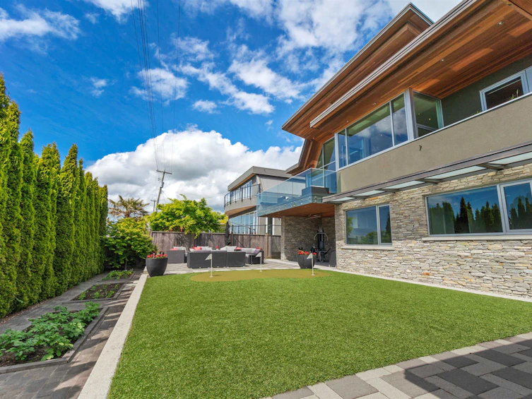 8631 Seafair Drive, Richmond, BC, V7C 1X7 - 35