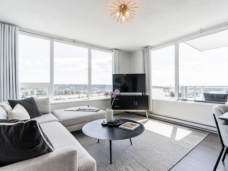 2011-988 Quayside Drive, New Westminster, BC, V3M 0L5 - 3