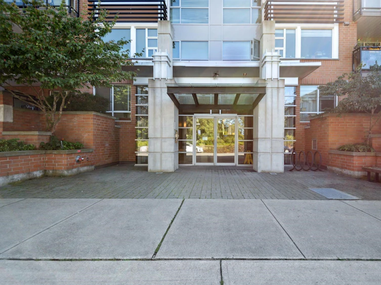 335-9500 Odlin Road, Richmond, BC, V6X 0H5 - 3