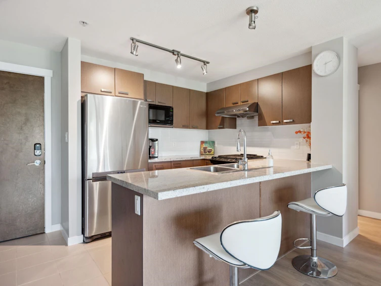 335-9500 Odlin Road, Richmond, BC, V6X 0H5 - 9