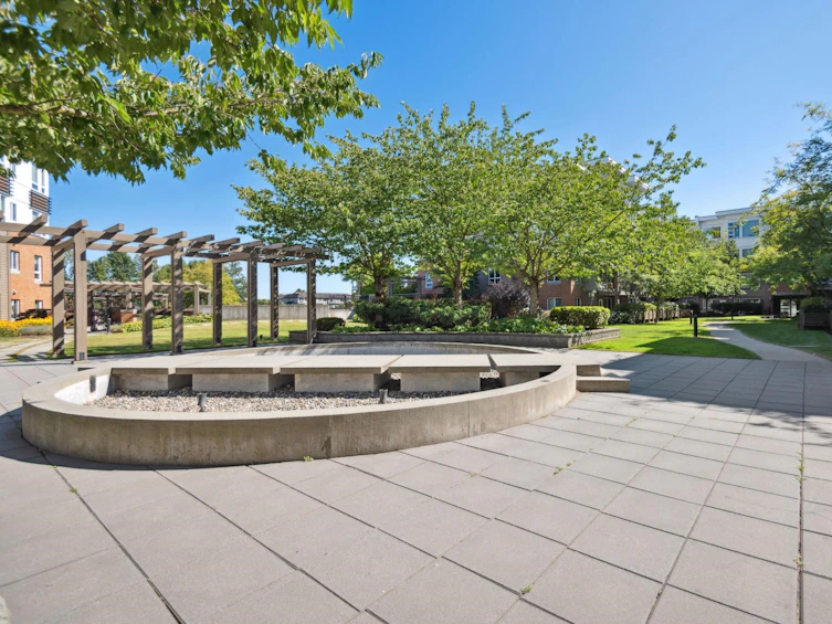 335-9500 Odlin Road, Richmond, BC, V6X 0H5 - 32