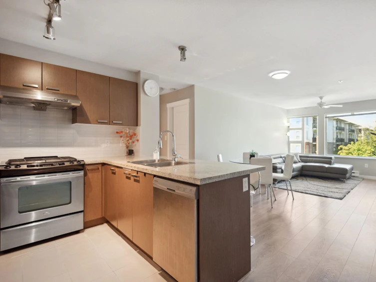 335-9500 Odlin Road, Richmond, BC, V6X 0H5 - 11