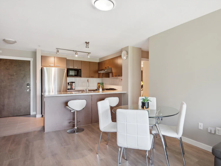 335-9500 Odlin Road, Richmond, BC, V6X 0H5 - 14