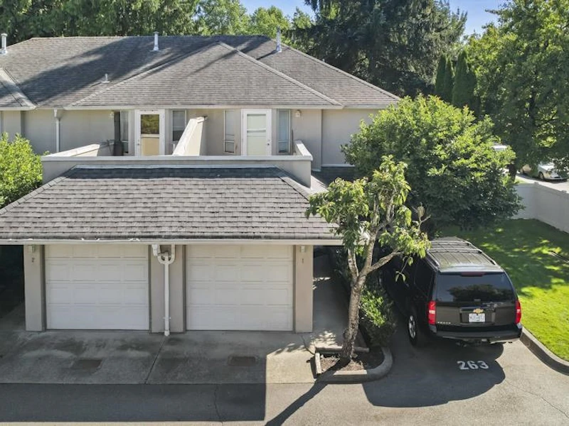 1 - 9926 151st Street, Surrey BC V3R 8C9