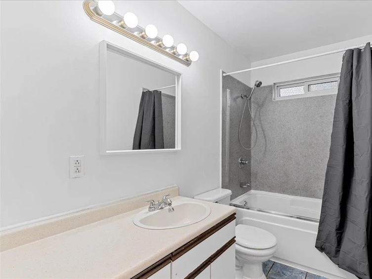 14888 88 Avenue, Surrey, BC, V3S 2S5 - 13