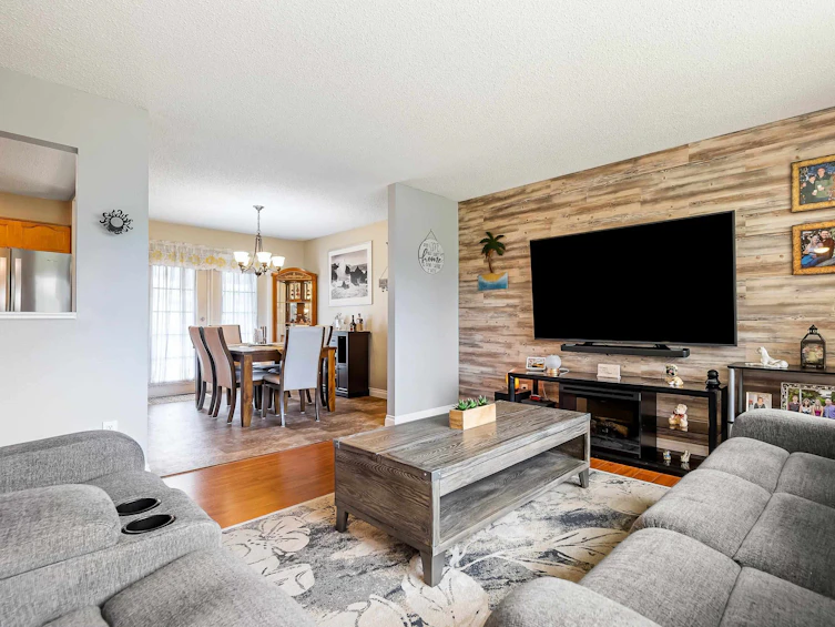 8970 Ashwell Road, Chilliwack, BC, V2P 6W4 - 8