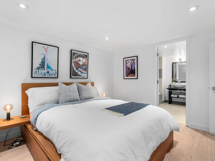 1001 W 19th Street, North Vancouver, BC, V7P 3C8 - 23