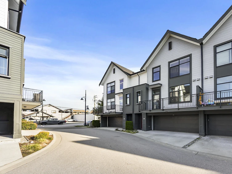 29-17555 57a, Surrey, BC, V3S 7V2 - 32