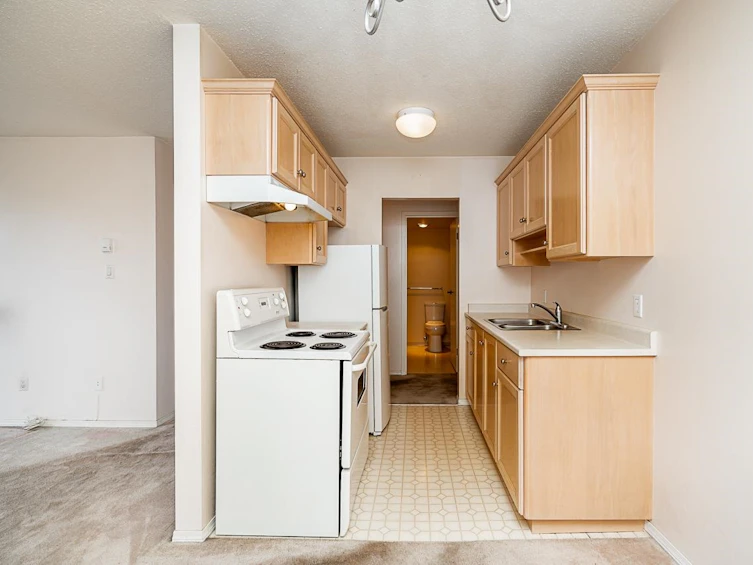 204-1650 Chesterfield Avenue, North Vancouver, BC, V7M 2N7 - 6