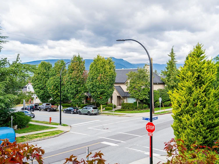 204-1650 Chesterfield Avenue, North Vancouver, BC, V7M 2N7 - 13